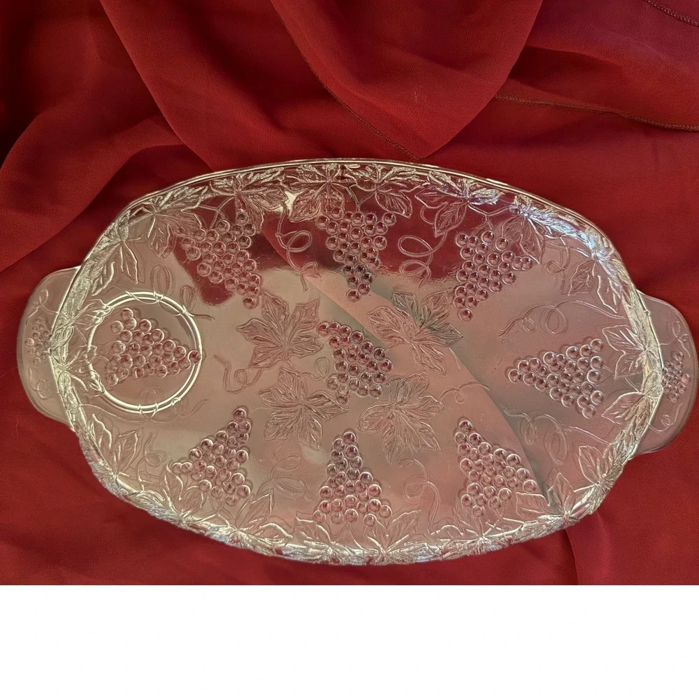 Vintage Anchor Hocking Clear Glass Grape Vine Snack Trays Set of 4 Oval